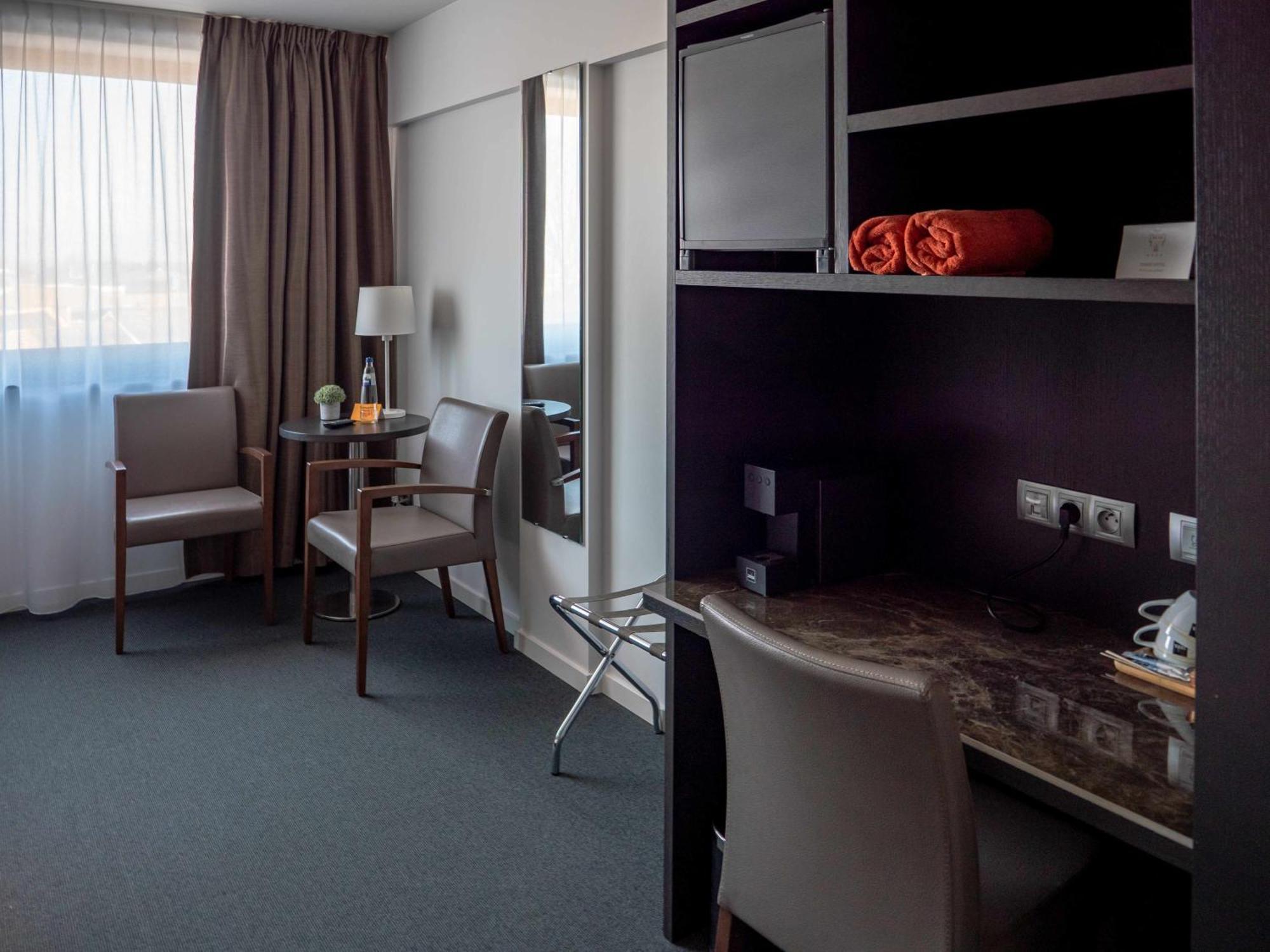 Tower Hotel אאלסט מראה חיצוני תמונה