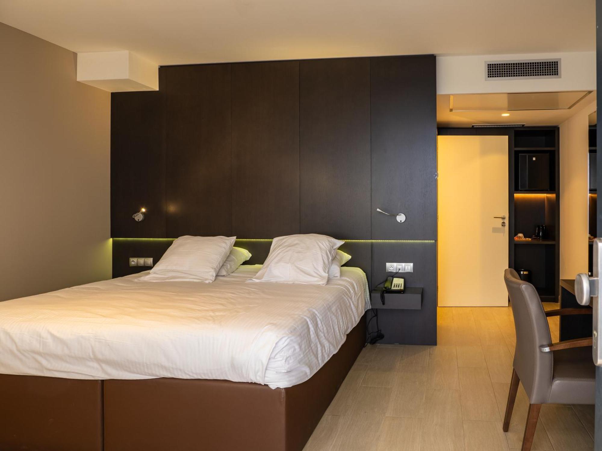 Tower Hotel אאלסט מראה חיצוני תמונה