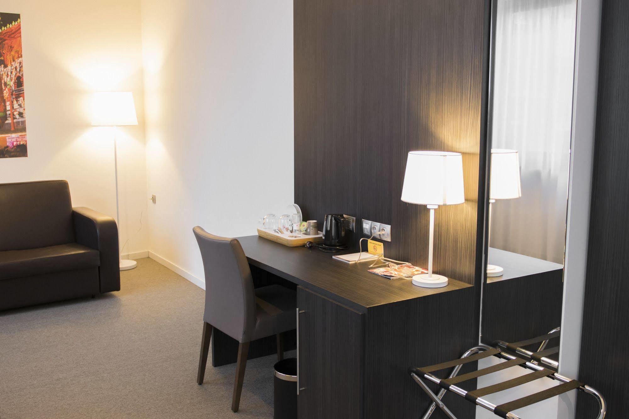 Tower Hotel אאלסט מראה חיצוני תמונה